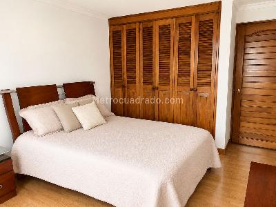 Apartamento de 4 alcobas en venta en Chico San Patricio, Bogotá, 195 m² · foto 13 de 17