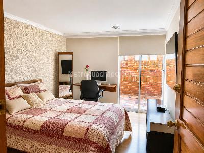 Apartamento de 4 alcobas en venta en Chico San Patricio, Bogotá, 195 m² · foto 11 de 17