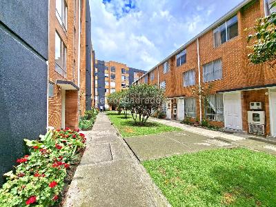 Apartamento de 2 alcobas en venta en Parques De Castilla 3, Bogotá, 36 m² · foto 15 de 20