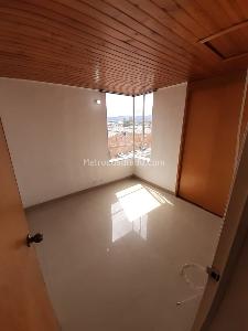 Apartamento en venta en Portales De Villa Luz, Bogotá · foto 8 de 20