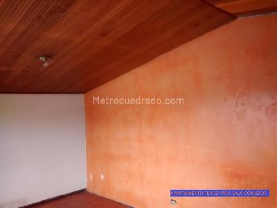 Apartamento en arriendo en Las Cruces, Bogotá · foto 2 de 9