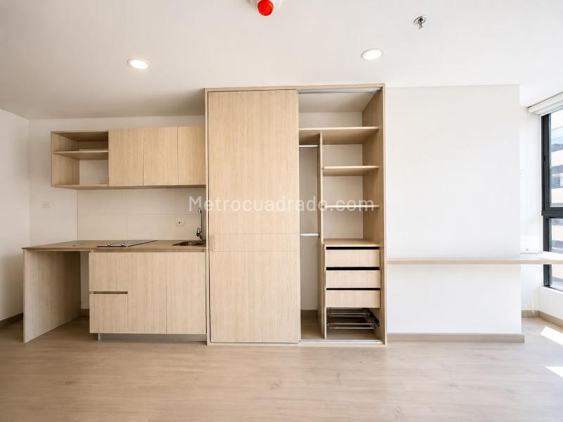 Apartamento en Arriendo, SANTA BARBARA CENTRAL USAQUEN   Santa Bárbara, Bogotá D.C. - Widok 2