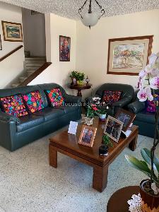 Casa de 5 alcobas en venta en Belen Malibu, Medellín, 220 m² · foto 2 de 18