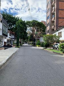 Casa de 5 alcobas en venta en Belen Malibu, Medellín, 220 m² · foto 8 de 18