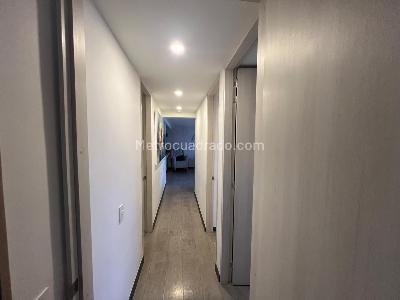 Apartamento en venta en La Felicidad, Bogotá · foto 5 de 18