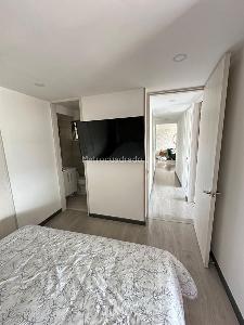Apartamento en venta en La Felicidad, Bogotá · foto 6 de 18
