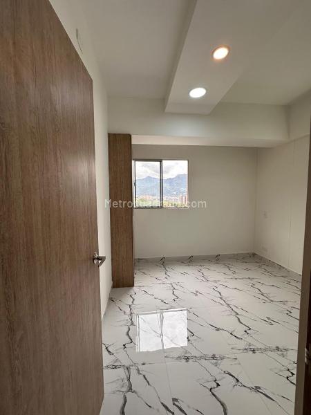 Apartamento en arriendo de 3 habitaciones en Niquia - 4