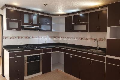 Casa de 5 alcobas en venta en Castilla, Bogotá, 224 m² · foto 7 de 20