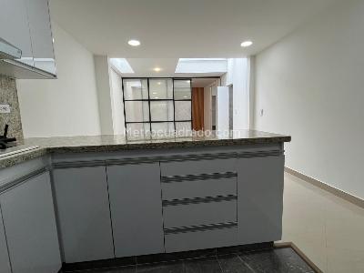 Casa en venta en Calleja Alta, Bogotá · foto 9 de 16