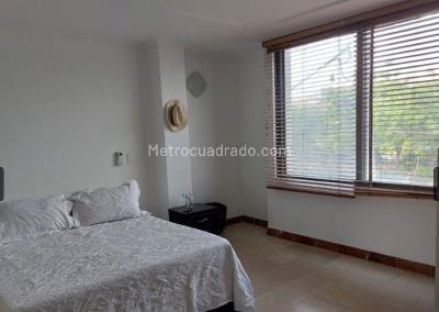 Apartamento de 3 alcobas en venta en Blanco, Girardot, 90 m² · foto 3 de 10