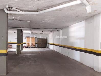 Apartamento de 3 alcobas en venta en Blanco, Girardot, 90 m² · foto 9 de 10