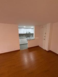 Apartamento de 2 alcobas en venta en Chapinero Occidental, Bogotá, 80 m² · foto 2 de 15