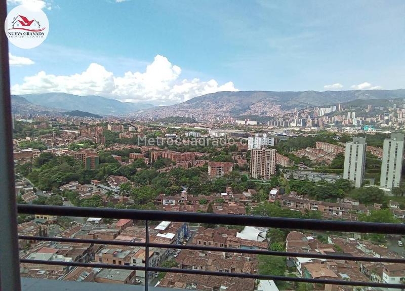 Apartamento en Piso Alto de 3 Alcobas en Belén La Mota