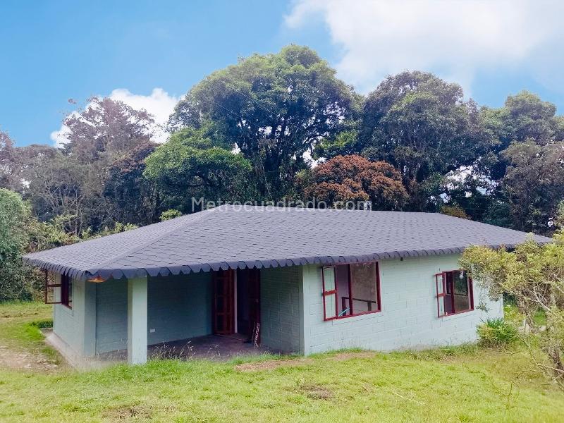 Casa de 2 Alcobas en Santa Elena, Medellín