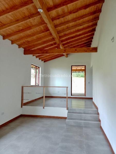 Casa de 2 Alcobas en Santa Elena, Medellín - 3