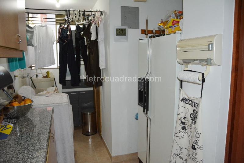 Apartamento de 3 Alcobas con Balcón en El Poblado Oviedo - 6