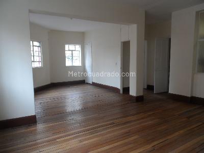 Casa de 5 alcobas en venta en Quesada Teusaquillo, Bogotá, 360 m² · foto 8 de 20
