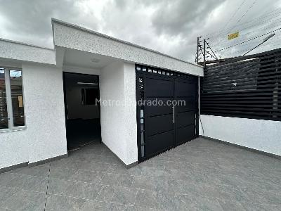 Casa de 4 alcobas en venta en Tierra Linda, Bogotá, 375 m² · foto 2 de 18