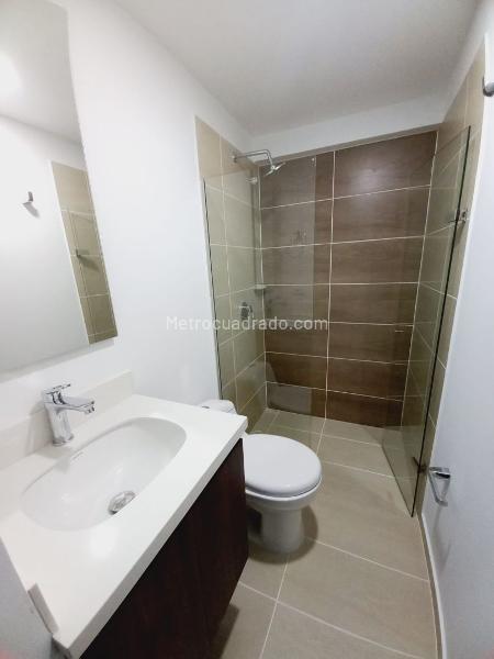 Near-New 2BR Apartment with Amenities in Sector Toledo - 6