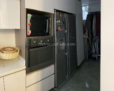 Apartamento de 2 alcobas en venta en Chico Real, Bogotá, 113 m² · foto 3 de 11