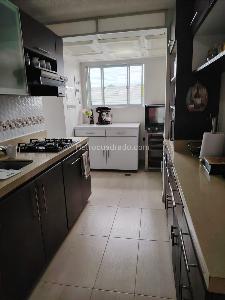 Apartamento de 3 alcobas en venta en Metropolis Occidental, Bogotá, 90 m² · foto 4 de 16