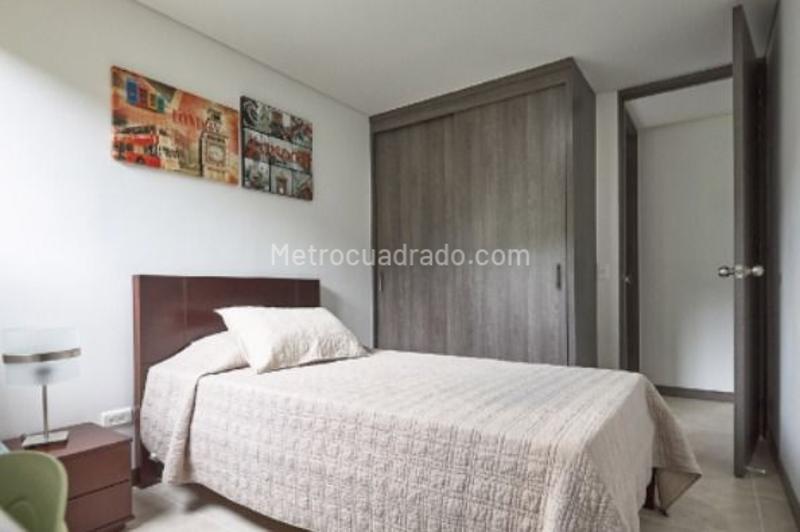 Cozy 3BR Apartment with Natural Views in Belen Rodeo Alto - 2