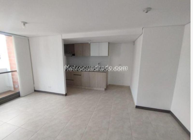 Cozy 3BR Apartment with Natural Views in Belen Rodeo Alto - 4