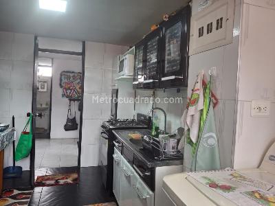 Apartamento de 2 alcobas en venta en Timiza A, Bogotá, 68 m² · foto 6 de 14