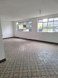Casa de 5 alcobas en venta en Granada, Girardot, 192 m² · foto 6 de 10