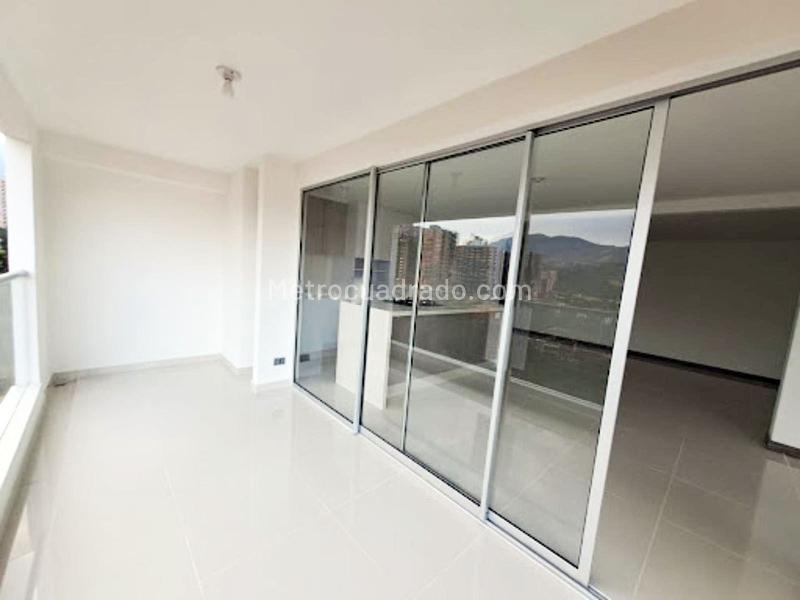 Apartamento iluminado de 2 alcobas con balcón en Suramérica, Itagüí - 6