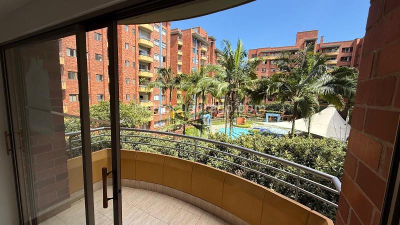 Spectacular 3BR Apartment in Laureles