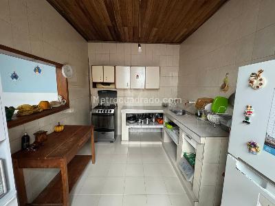 Casa de 5 alcobas en venta en La Favorita Centro, Bogotá, 228 m² · foto 15 de 18