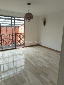 Casa de 5 alcobas en venta en San Patricio, Bogotá, 227 m² · foto 13 de 20