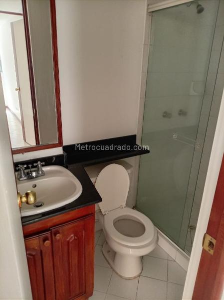 Apartamento Moderno de 3 Alcobas en La América - 8