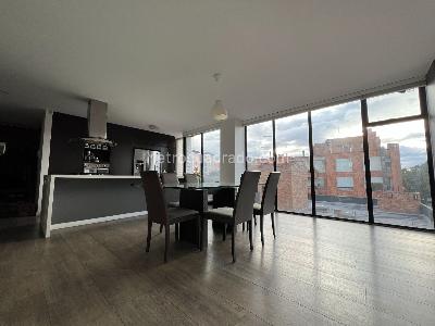 Apartamento de 3 alcobas en venta en Chico Norte, Bogotá, 118 m² · foto 4 de 20