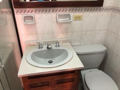 Apartamento de 2 alcobas en venta en Quinta Paredes, Bogotá, 75 m² · foto 11 de 11