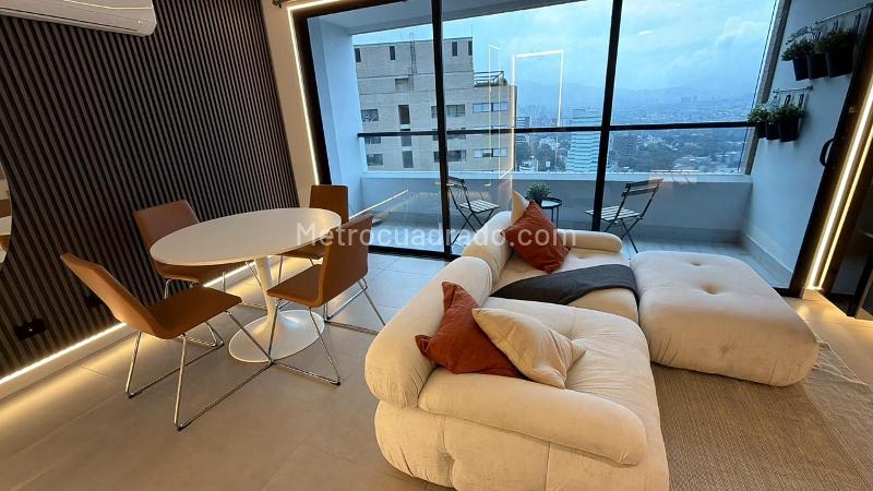 Furnished 3BR Apartment with Rooftop in El Poblado Castropol - 2