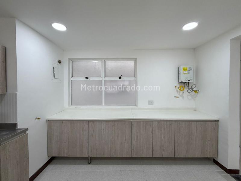 Beautiful 4BR Apartment in San Joaquin - 6