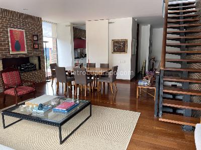 Apartamento de 3 alcobas en venta en Rosales Carr, Bogotá, 172 m² · foto 2 de 11