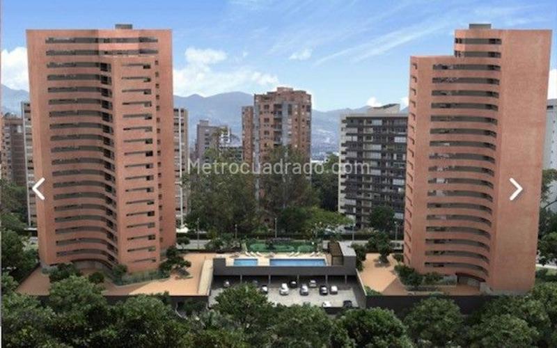 Bright 3BR Apartment with Stunning Views in El Poblado - 8