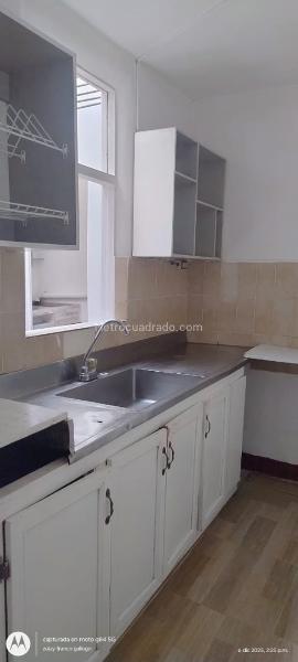 1BR Apartment near Santa Lucía Station (Patio & Open Kitchen)