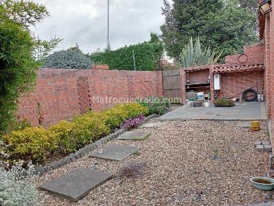 Casa de 4 alcobas en venta en San Jose De Bavaria, Bogotá, 245 m² · foto 14 de 20