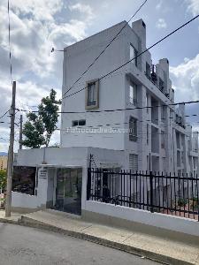 Apartamento de 1 alcoba en venta en Bosque Izquierdo, Bogotá, 60 m² · foto 2 de 16