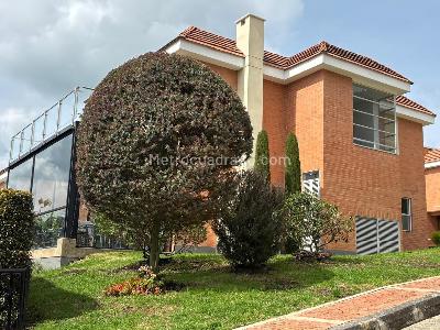Casa de 3 alcobas en venta en Bosque Residencial Alcaparros, Cajicá, 208 m² · foto 2 de 20