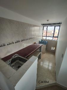 Apartamento de 2 alcobas en arriendo en Fontibon La Laguna, Bogotá, 45 m² · foto 10 de 11