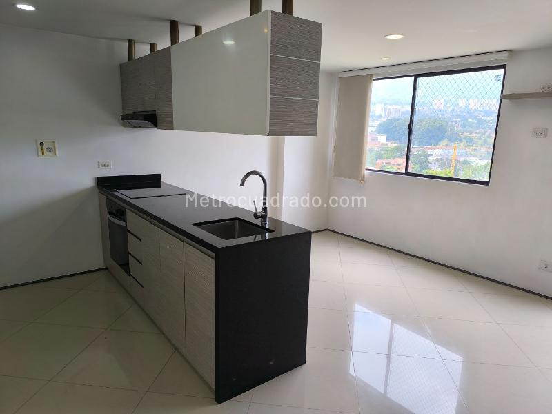 Luxury Duplex 2BR Apartment in Sabaneta (Las Vegas) - 2