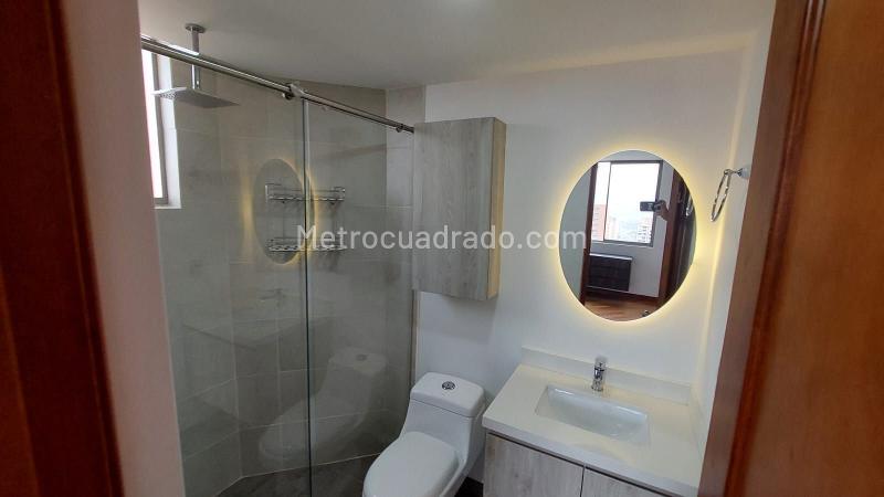 Luxurious 3BR Apartment in Los Balsos No 2 Suroriente - 9