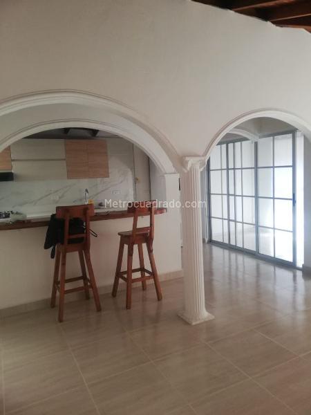 Renovated 3BR Apartment with Patio in Las Cabanitas - 2