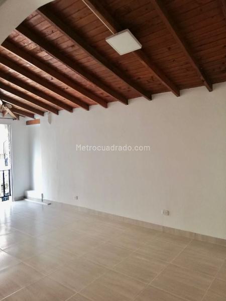 Renovated 3BR Apartment with Patio in Las Cabanitas - 5