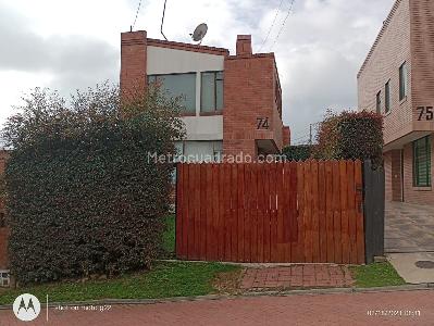 Casa de 3 alcobas en venta en Susagua, Zipaquirá, 168 m² · foto 4 de 17